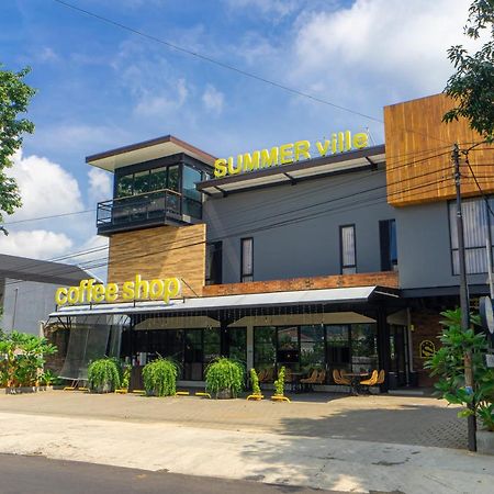 Hotel Summerville Majalengka Eksteriør bilde