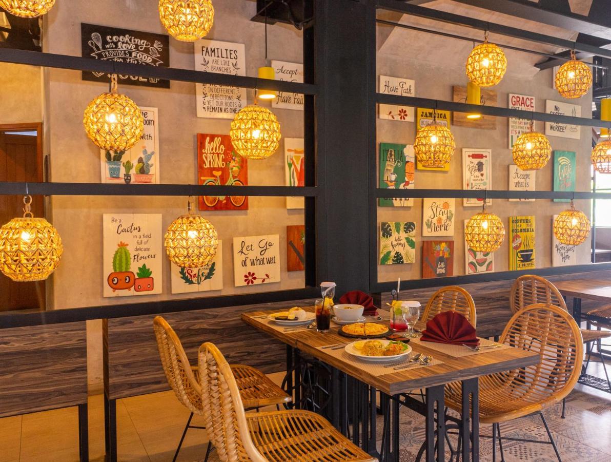 Hotel Summerville Majalengka Eksteriør bilde